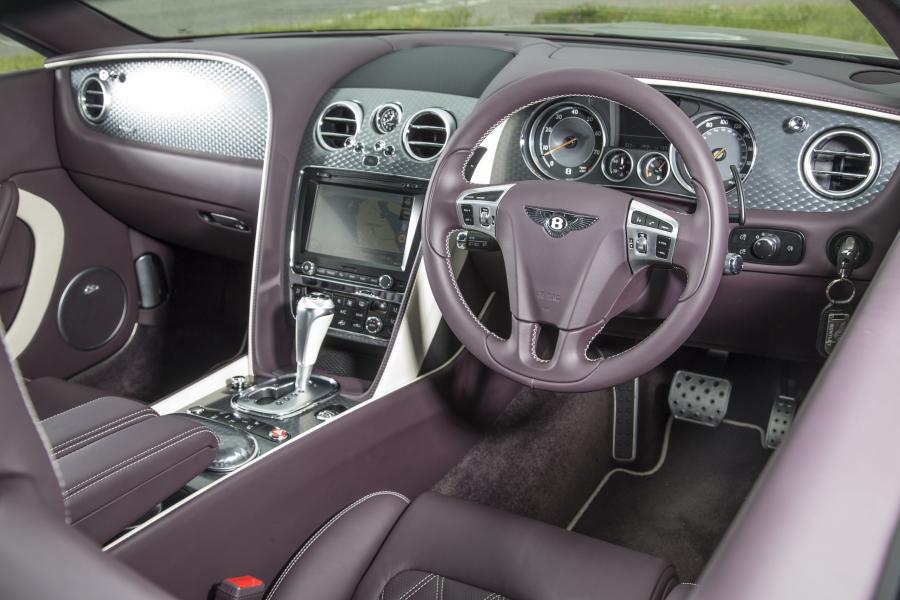Интерьер Bentley Continental GT Speed 2014 года  (UK) (фото 8 из 9)